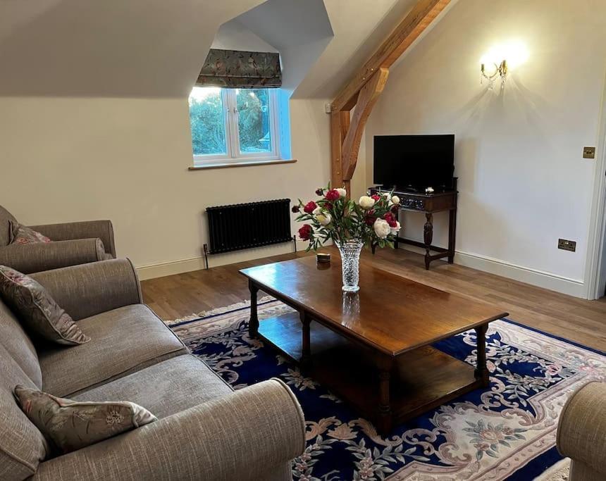 Byre - Farm Cottage On 9 Acre Equestrian Small Holding Salisbury Kültér fotó